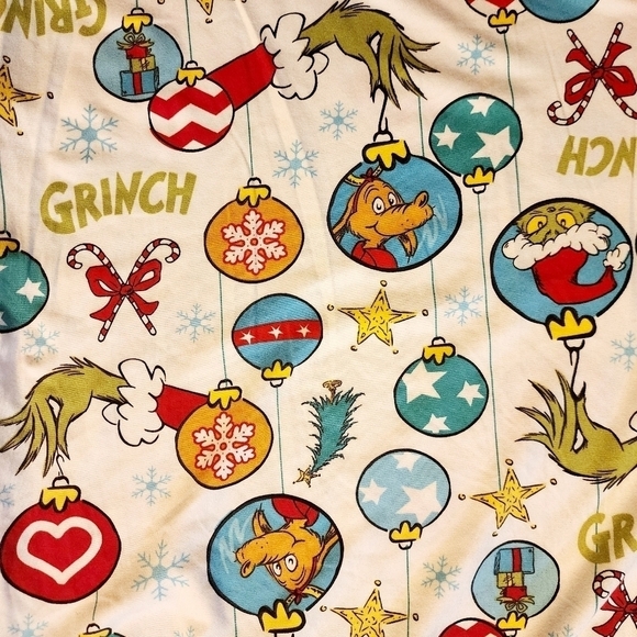 Dr Seuss “The Grinch” Christmas PJ Set Pajamas Women's 3X White All Over Print - Picture 8 of 13